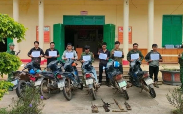 Gia Lai: Tạm giữ 8 đối tượng mang súng tự chế vào khu vực biên giới
