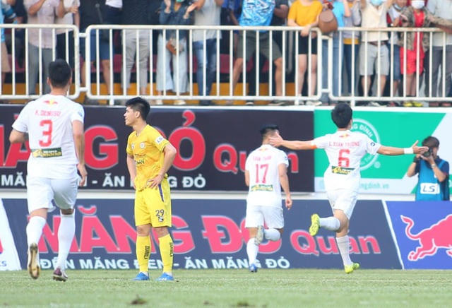 Xuân Trường chưa nghĩ về khả năng HA Gia Lai sẽ vô địch V-League.