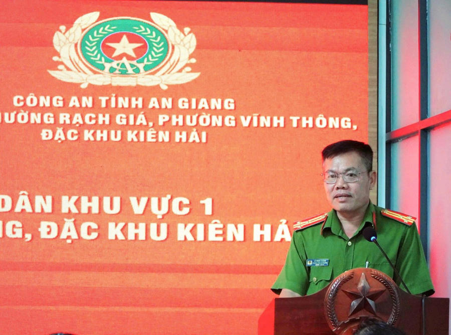 Ông Lê Minh Chánh, Trưởng Công an phường Rạch Giá phát biểu tại lễ ký kết.