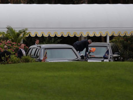 Cận cảnh đội mật vụ bảo vệ &ocirc;ng Donald Trump