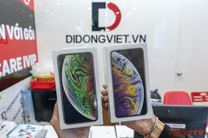 iPhone XS Max đã có mặt ngay tại Việt Nam ngay trong đêm trước ngày mở bán chính thức trên toàn cầu.