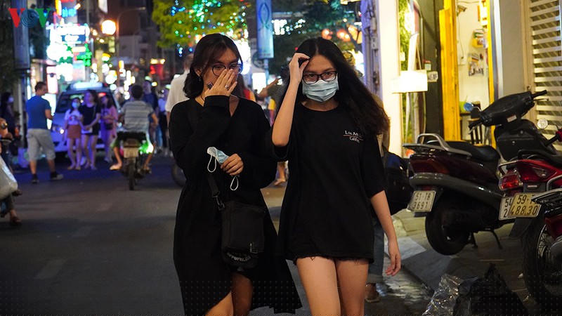 pho "tay" bui vien van nao nhiet ve dem hinh 2