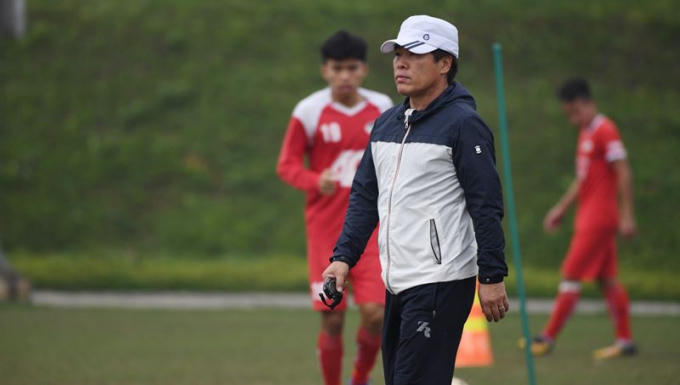 Tân HLV trưởng của CLB Viettel - ông Lee Heung Sil.