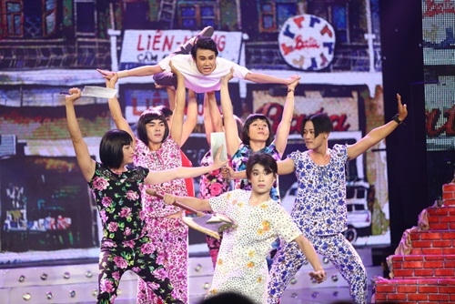 Huỳnh Lập trở th&agrave;nh Qu&aacute;n qu&acirc;n Cười Xuy&ecirc;n Việt phi&ecirc;n bản nghệ sĩ