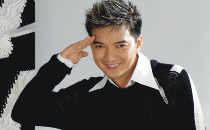 Ca sĩ Đàm Vĩnh Hưng