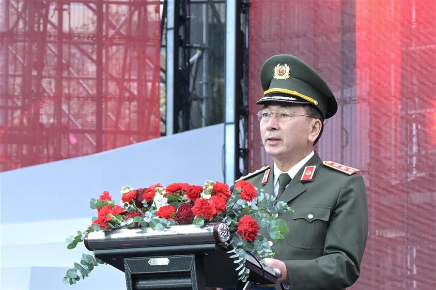 Thứ trưởng Bộ Công an Trần Quốc Tỏ phát biểu khai mạc chương trình. Ảnh: BCA