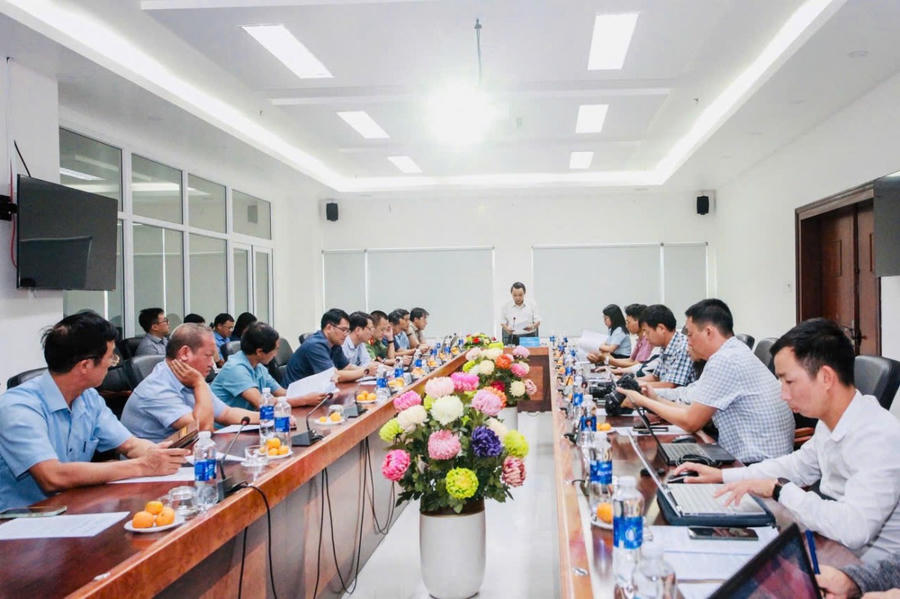 Quang cảnh buổi họp báo công bố Tuần văn hóa- Du lịch và Liên hoan cồng chiêng, xoong các dân tộc thiểu số tỉnh Kon Tum. Ảnh: Trần Nghĩa