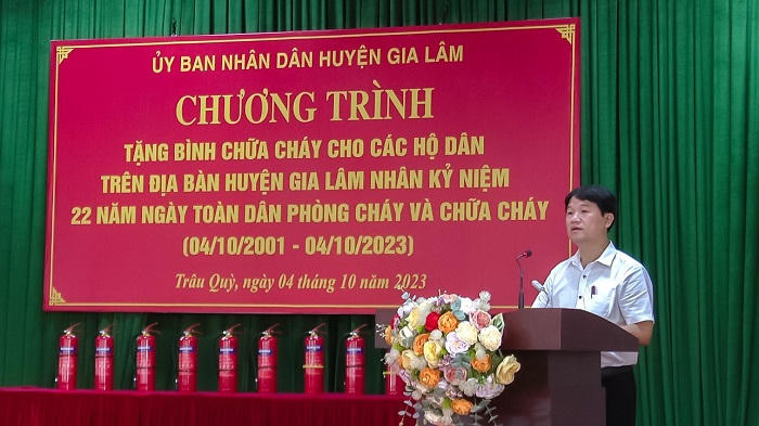 Phó Chủ tịch UBND huyện Trương Văn Học phát biểu tại Chương trình