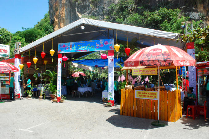 Sáng 2/9 cũng khai mạc khu vực văn hóa Ẩm thực chay ngay trước Ban quản lý Khu Danh thắng Ngũ Hành Sơn.