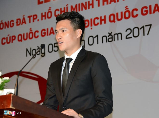 Công Vinh với vai trò quyền Chủ tịch CLB bóng đá T.P Hồ Chí MInh. Ảnh: Zing.vn