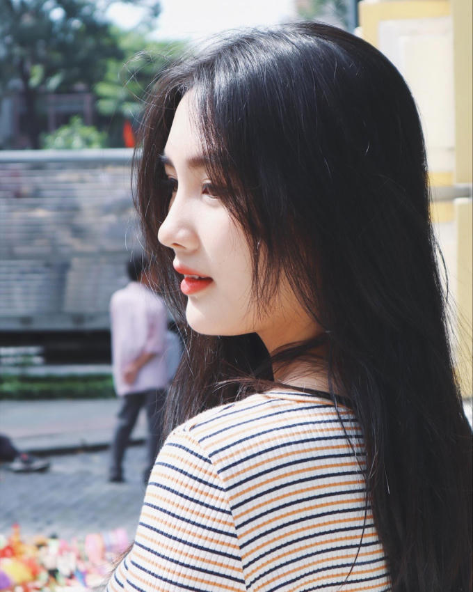 "Tốt nghiệp ngành Quan hệ quốc tế, bạn có thể làm việc trong các cơ quan ngoại giao, trở thành nhân viên quan hệ cộng đồng của các công ty (tức quan hệ công chúng - PR), hoặc các phòng ban trường đại học về quan hệ quốc tế, đối ngoại", Lan Anh nói.