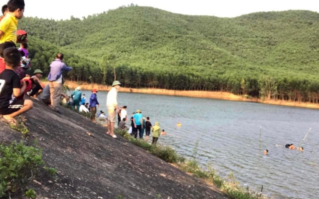 Thông tin mới nhất vụ việc 4 nữ sinh Nghệ An đuối nước tử vong khi đi tắm ở đập nước