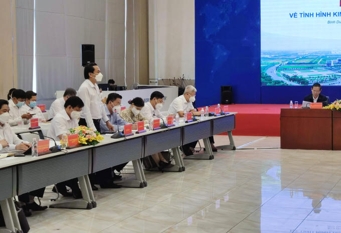 Đại diện Sở, ban, ngành thông tin về tình hình kinh tế - xã hội quý I năm 2022.