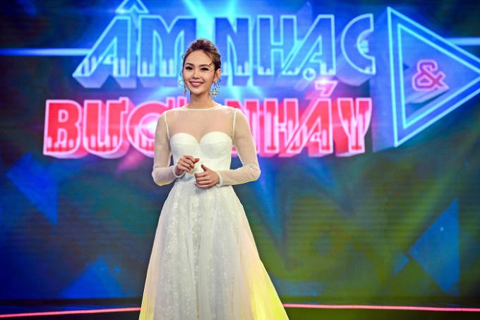 Minh Hằng lần đầu tiết lộ những