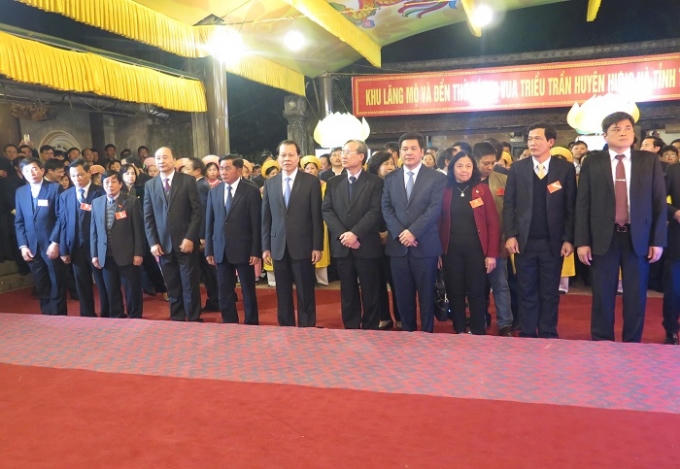 Tham dự buổi lễ có các đồng chí: Trần Quốc Vượng, Ủy viên Bộ Chính trị, Chủ nhiệm Ủy ban kiểm tra Trung ương; Vũ Văn Ninh, Phó Thủ tướng Chính phủ; đại diện lãnh đạo các Bộ, ban, ngành Trung ương, lãnh đạo tỉnh Thái Bình cùng hàng vạn đồng bào, du khách thập phương và nhân dân địa phương.