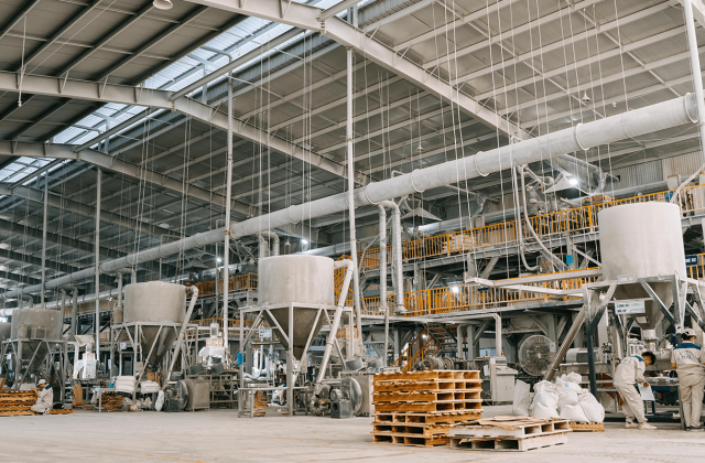 Nhựa Pha Lê (PLP) bị phạt và truy thu thuế hơn 1,76 tỷ đồng