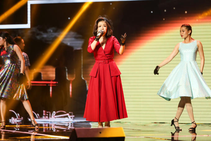 Thần tượng Bolero: Quang L&ecirc; đốt