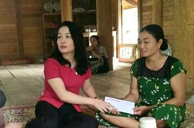 Các ban ngành đoàn thể thăm hỏi, hỗ trợ gia đình nạn nhân đuối nước tại Sơn Thủy, Quan Sơn.