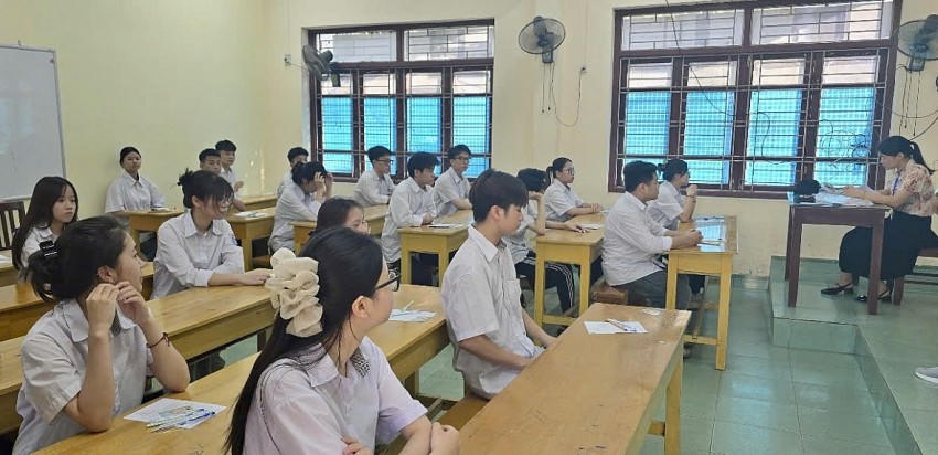 Đề thi Ngữ văn năm nay mang ngữ liệu hoàn toàn mới mẻ.