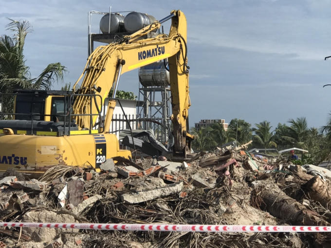 59A7B6D0-A64D-426A-AA95-5DE0D7C0D212.