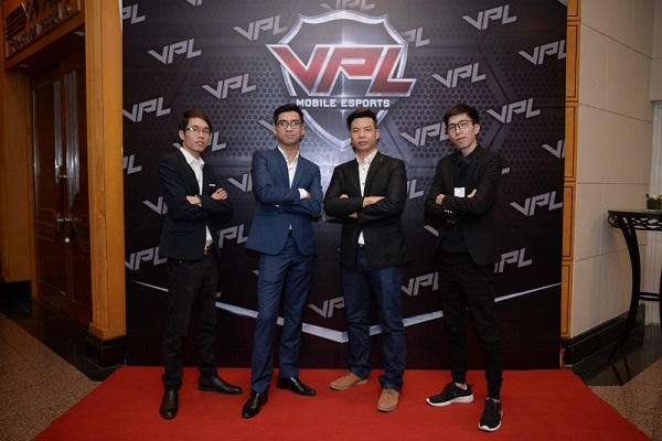 Chân dung “Bộ tứ caster huyền thoại”.