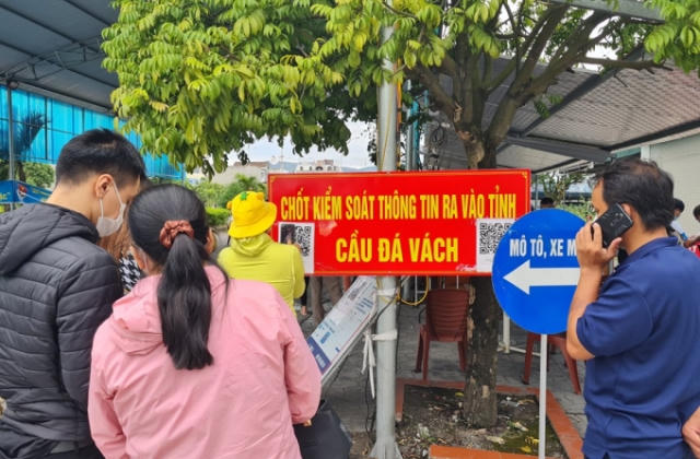 Phát hiện nhiều ca nhiễm Covid-19 mới, Quảng Ninh tăng cường