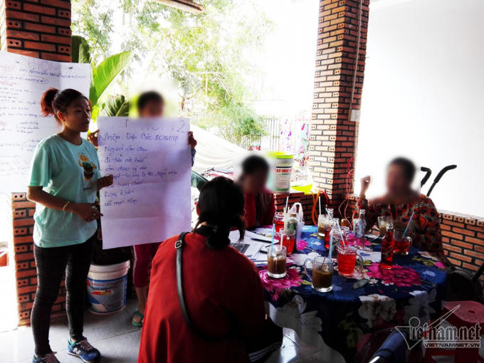 Mục đích của chị đặt ra là làm sao có thể khuyên được các cô gái bỏ nghề và được an toàn.