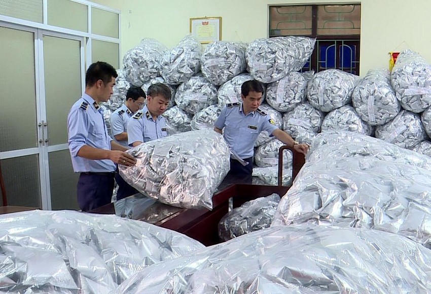 40.000 gói rong biển không nguồn gốc bị tạm giữ tại Bắc Ninh.