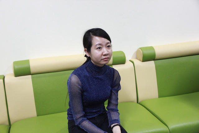 Cô giáo Thùy Linh, người đã đánh cháu Phương vào đùi gây thâm tím