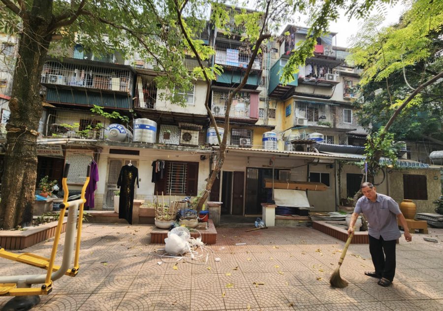 Một khu nhà tập thể Trung Tự (quận Đống Đa, Hà Nội).