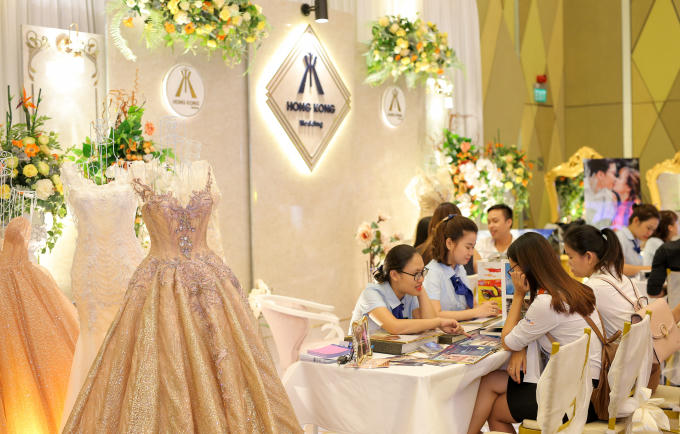 Sự kiện thu hút 20 gian hàng tham gia triển lãm áo cưới tại khách sạn Novotel Đà Nẵng.