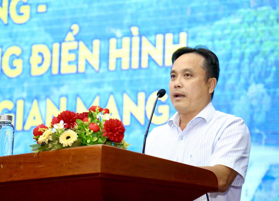 Đại diện Ban Tuyên giáo và Dân vận Tỉnh ủy Cà Mau nhấn mạnh phần tham luận, Báo chí không chỉ truyền tải thông tin mà còn là lực lượng xung kích trên mặt trận tư tưởng – văn hóa, có trách nhiệm chủ động định hướng, phản biện và bảo vệ người dân trước thông tin sai lệch.