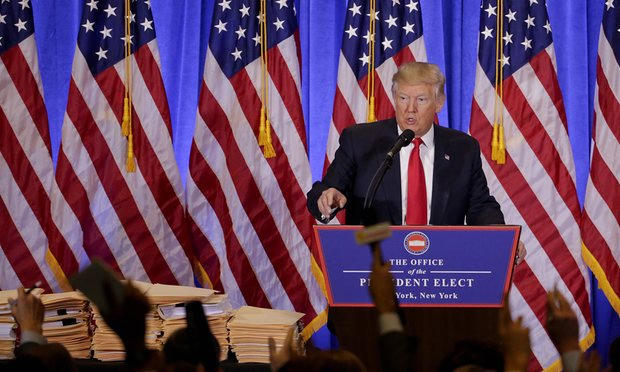 Ông Donald Trump phát biểu trong buổi họp báo đầu tiên. (Ảnh: AP)