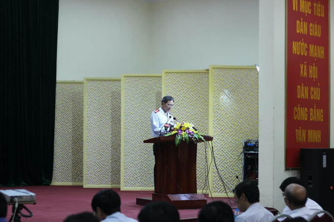 Ông Nguyễn Anh Huy, Phó Chánh thanh tra TP Hà Nội đọc bản dự thảo.