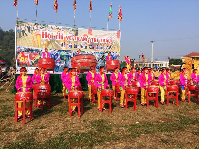 Đội trống nữ Đọi Tam.