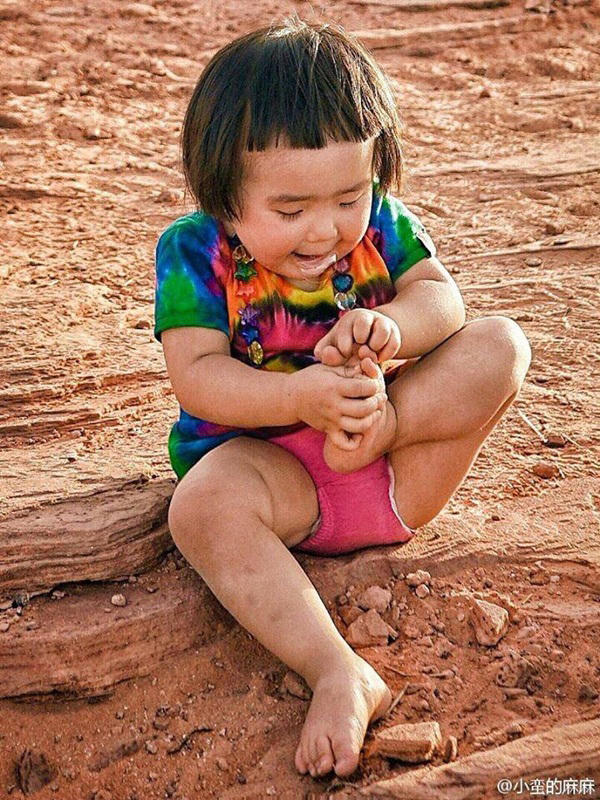 Sốt với loạt ảnh chu du khắp thế giới của c&ocirc; b&eacute; Tiểu Man