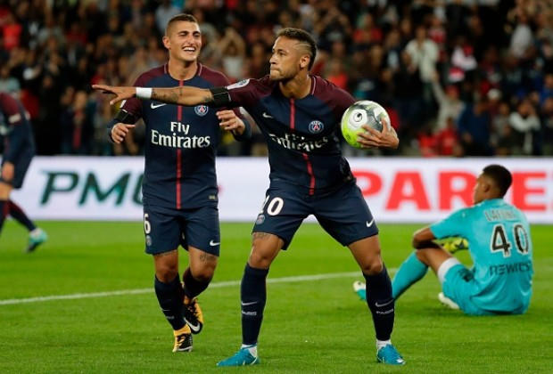 Cũng như Man City, PSG được “bơm” rất nhiều tiền từ giới chủ. Họ có thể thoải mái chiêu mộ những ngôi sao hàng đầu thế giới như Neymar, Mbappe với giá “khủng”. Tuy nhiên, PSG lại chưa có doanh thu cao như Man City.