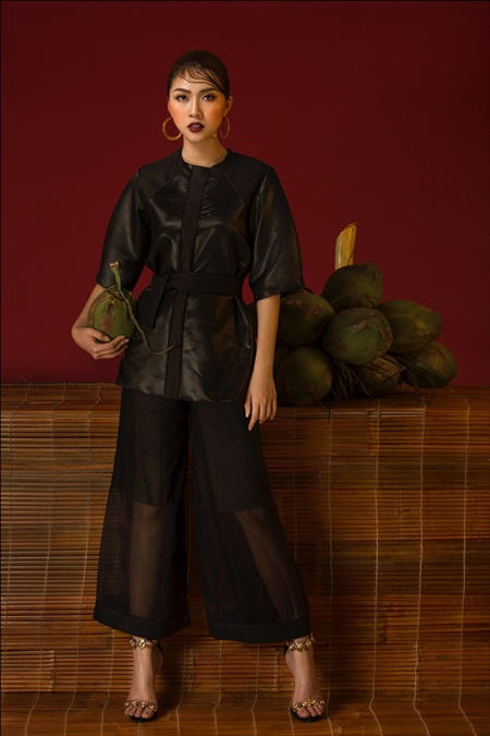 Thần thái quyến rũ của Tường Linh trước thềm Hoa hậu Liên lục địa 2017