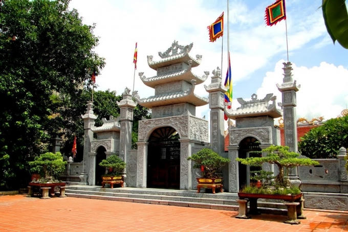 Khu di tích đền chùa Tràng Kênh,