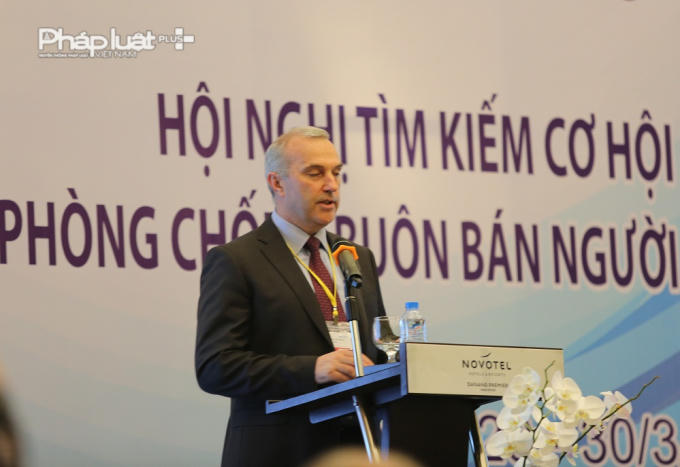 Ông David Pennant đánh giá cao sự hợp tác giữa đôi bên liên quan việc chống nạn buôn người.