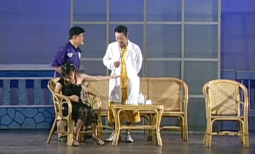 Nghệ sĩ hài Khánh Nam trong Ai là bác sĩ. Anh trong vai bảo vệ trông nom phòng khám.