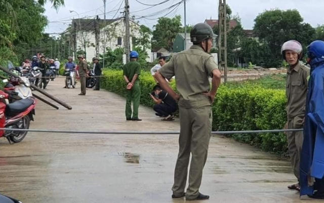 Con rể cầm dao truy sát gia đình mẹ vợ, 3 người thương vong