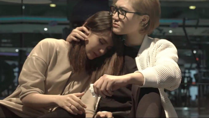 MV “Lỗi tại mưa” chính là sản phẩm tâm huyết tiếp theo của Vicky Nhung sau “Việt Nam những chuyến đi”.