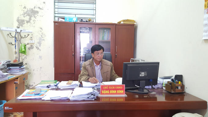 Ông Đặng Đình Bình - Chủ tịch UBND xã Trần Phú trong buổi làm việc với Phóng viên. Ảnh: Huy Trung.