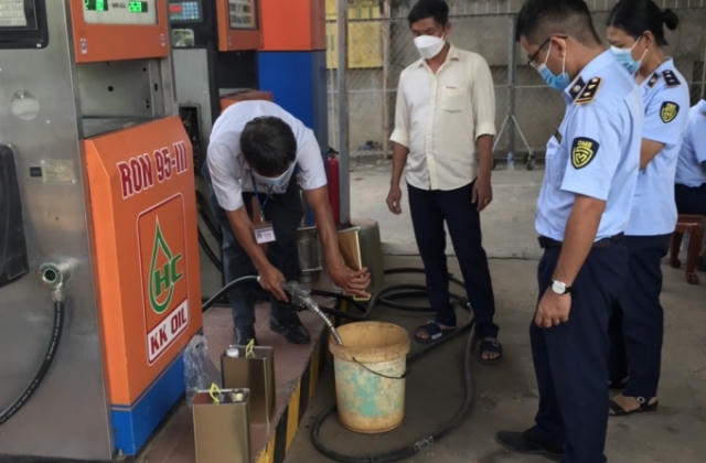Bán xăng không đúng chất lượng, chi nhánh Công ty cổ phần xăng dầu KK Oil bị xử phạt