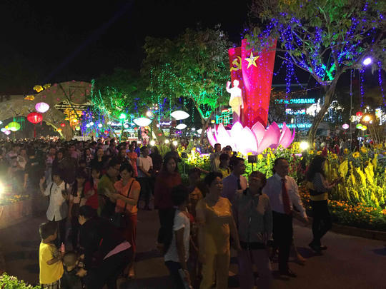 Ngất ng&acirc;y trước vẻ đẹp của đường hoa T&acirc;y Đ&ocirc;