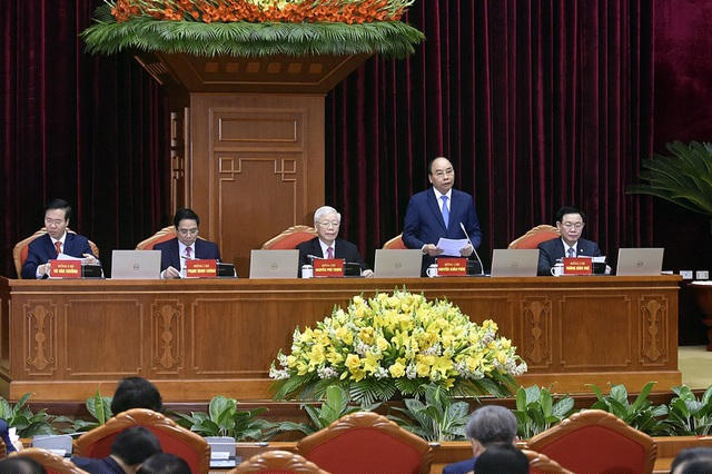Thủ tướng Nguyễn Xuân Phúc điều hành phiên khai mạc Hội nghị Trung ương 2 (ảnh: Quốc Chính).