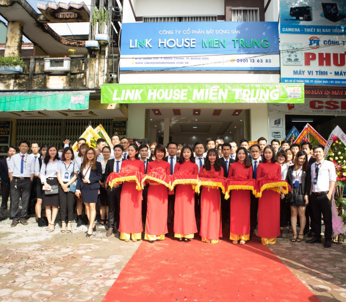 Chi nhánh tại TP Quảng Ngãi là chi nhánh thứ 14 của công ty Linkhouse. Ảnh: Ánh Hằng.