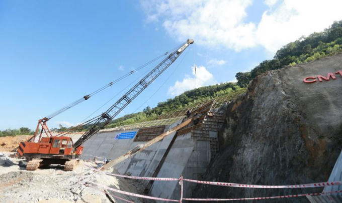 Dự án hầm đường bộ đèo Cả đang đang đẩy nhanh tiến độ xây dựng.  Ảnh Báo Phú Yên