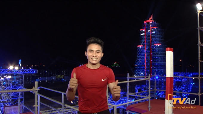 Niềm đam mê cháy bỏng đã được đền đáp khi anh về đích với thành tích khá tốt 1 phút 1 giây 65.